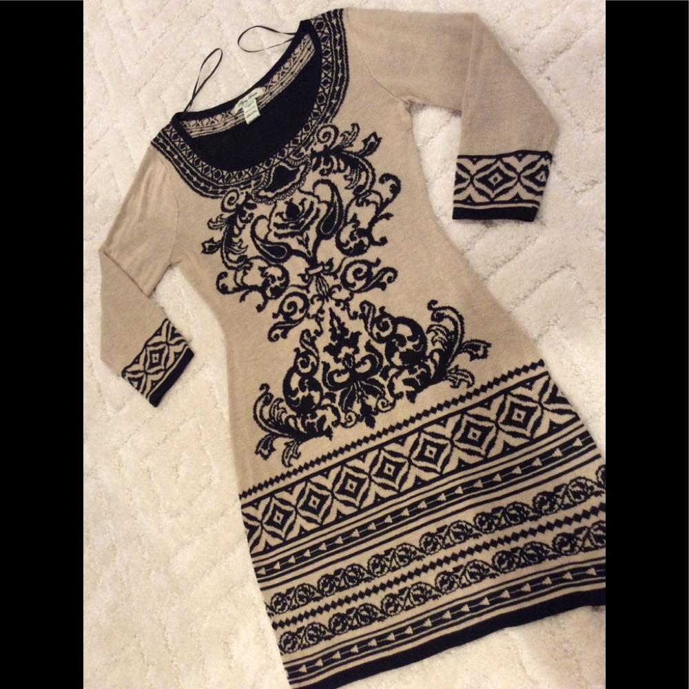 Flying Tomato Cream/tan fitted light sweater dress
